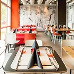 Ibis Muenchen Garching 3*