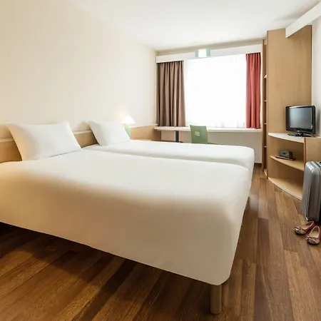 Hotel Ibis München Garching 3*