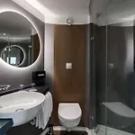 Ibis Muenchen Garching 3*
