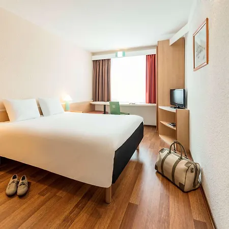 Ibis Muenchen Garching