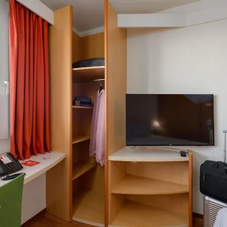 Hotel Ibis Muenchen Garching 3*