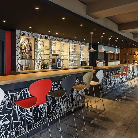 Ibis Muenchen Garching 3*