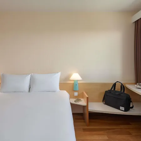 Hotel Ibis Muenchen Garching 3*